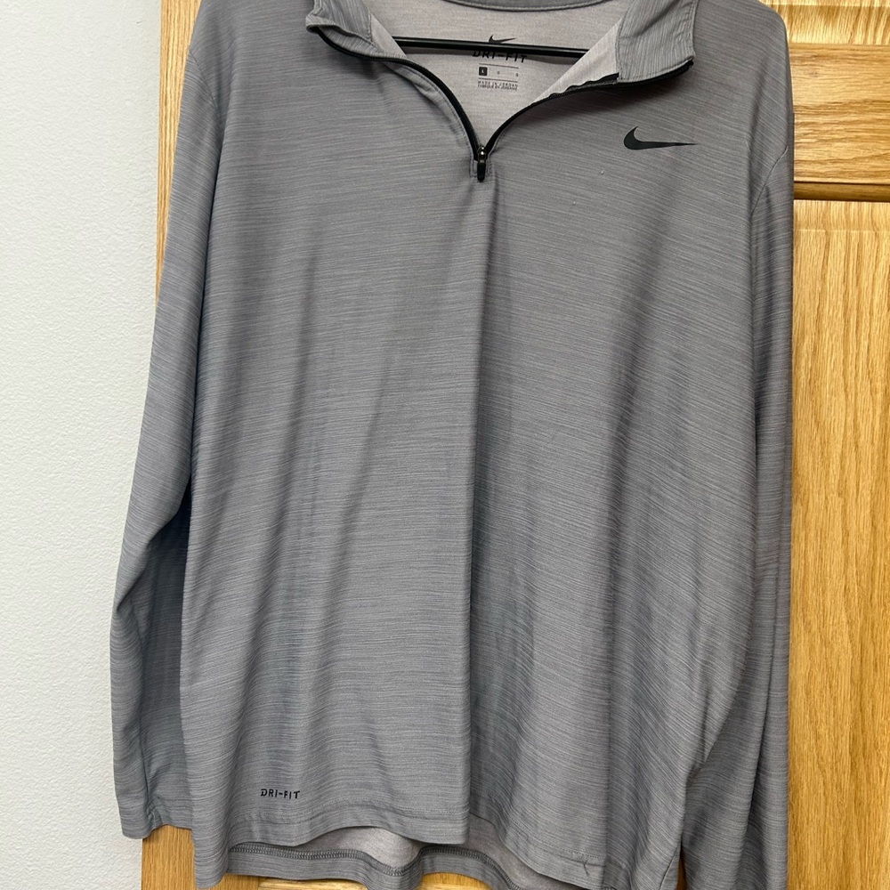Nike Dri-FIT Sweatshirts